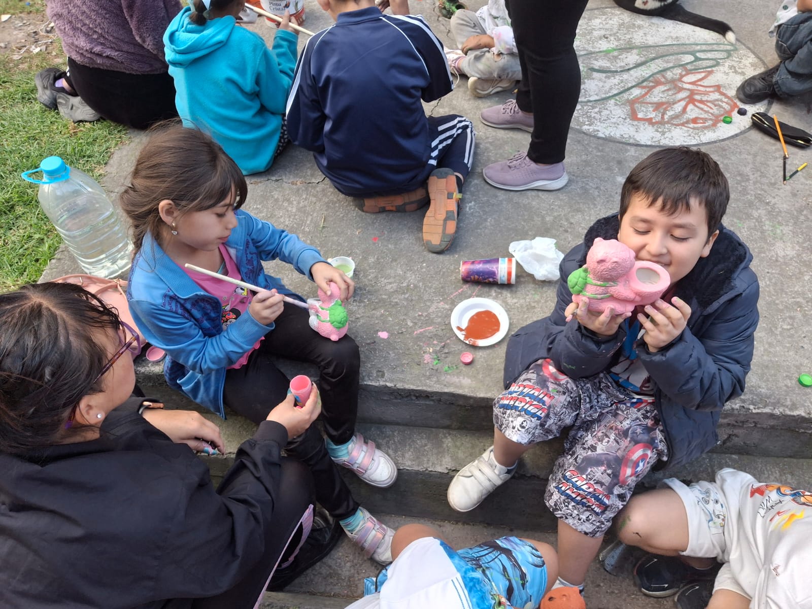 Niños y jóvenes disfrutando de las Vacaciones Recreativas, Fundación Rosas del Carmelo, Bogotá